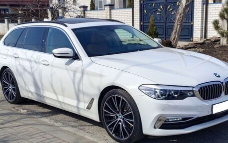 BMW 5 серия, 2019 год, 4 100 000 рублей, 1 фотография