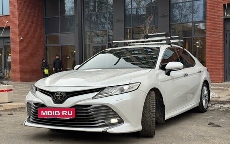 Toyota Camry, 2019 год, 3 100 000 рублей, 4 фотография