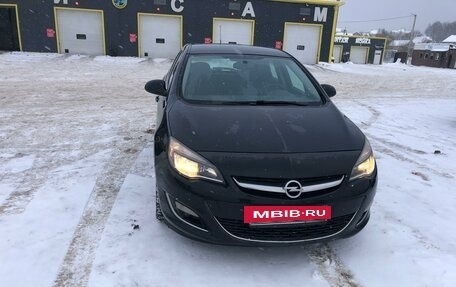 Opel Astra J, 2012 год, 690 000 рублей, 2 фотография