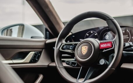 Porsche Taycan I, 2021 год, 15 490 000 рублей, 14 фотография