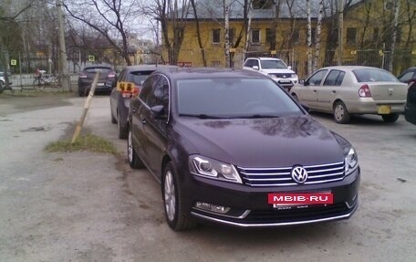 Volkswagen Passat B7, 2011 год, 1 050 000 рублей, 16 фотография