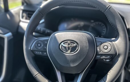 Toyota RAV4, 2024 год, 4 890 000 рублей, 9 фотография