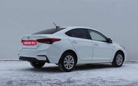 Hyundai Solaris II рестайлинг, 2017 год, 1 350 000 рублей, 5 фотография