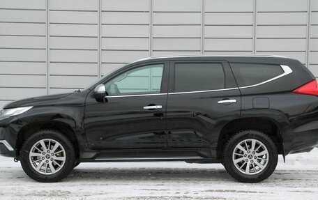 Mitsubishi Pajero Sport III рестайлинг, 2019 год, 2 998 000 рублей, 3 фотография