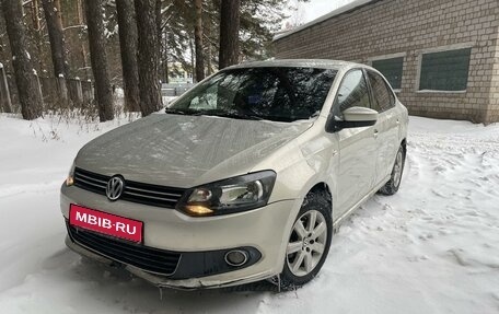 Volkswagen Polo VI (EU Market), 2011 год, 570 000 рублей, 1 фотография