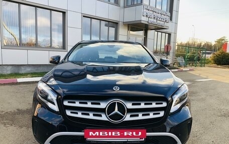 Mercedes-Benz GLA, 2017 год, 1 990 000 рублей, 2 фотография