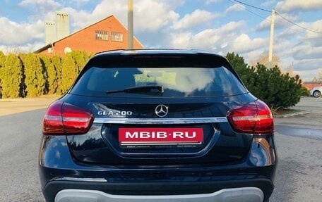 Mercedes-Benz GLA, 2017 год, 1 990 000 рублей, 5 фотография