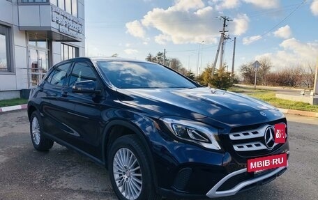 Mercedes-Benz GLA, 2017 год, 1 990 000 рублей, 3 фотография