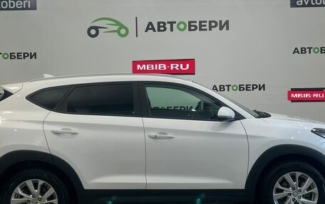 Hyundai Tucson III, 2019 год, 2 349 000 рублей, 6 фотография