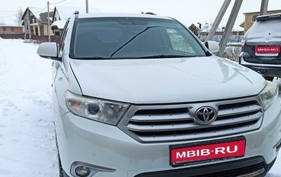 Toyota Highlander III, 2012 год, 2 220 000 рублей, 1 фотография