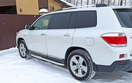 Toyota Highlander III, 2012 год, 2 220 000 рублей, 6 фотография