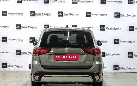 Mitsubishi Outlander III рестайлинг 3, 2019 год, 2 295 000 рублей, 4 фотография