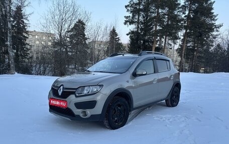 Renault Sandero II рестайлинг, 2017 год, 900 000 рублей, 1 фотография