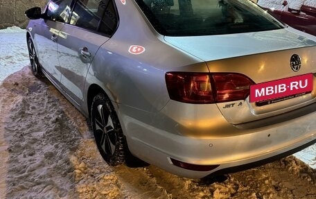 Volkswagen Jetta VI, 2013 год, 850 000 рублей, 4 фотография