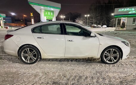 Opel Insignia II рестайлинг, 2012 год, 680 000 рублей, 3 фотография