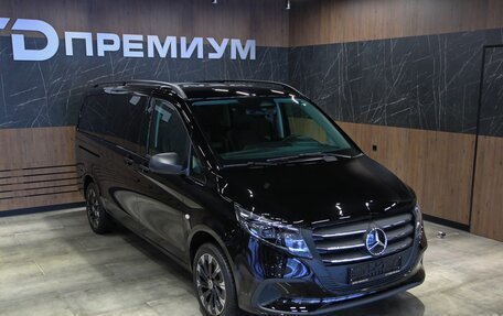 Mercedes-Benz Vito, 2024 год, 13 599 000 рублей, 3 фотография