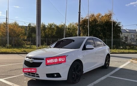 Chevrolet Cruze II, 2011 год, 820 000 рублей, 2 фотография