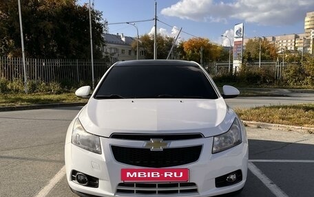 Chevrolet Cruze II, 2011 год, 820 000 рублей, 3 фотография