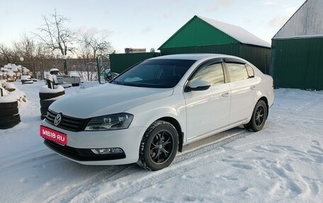 Volkswagen Passat B7, 2012 год, 1 300 000 рублей, 1 фотография