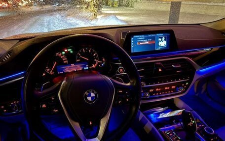 BMW 5 серия, 2018 год, 3 270 000 рублей, 12 фотография