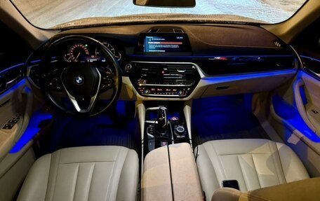 BMW 5 серия, 2018 год, 3 270 000 рублей, 18 фотография