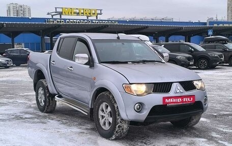 Mitsubishi L200 IV рестайлинг, 2007 год, 890 000 рублей, 2 фотография