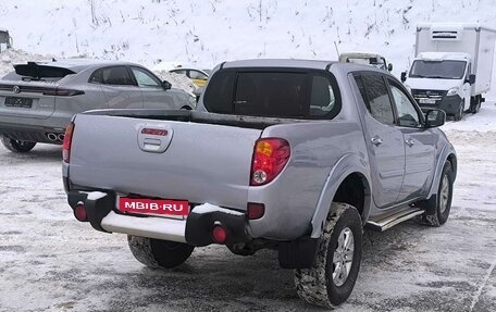 Mitsubishi L200 IV рестайлинг, 2007 год, 890 000 рублей, 4 фотография