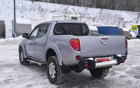 Mitsubishi L200 IV рестайлинг, 2007 год, 890 000 рублей, 3 фотография