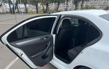 Volkswagen Jetta VI, 2016 год, 1 550 000 рублей, 10 фотография