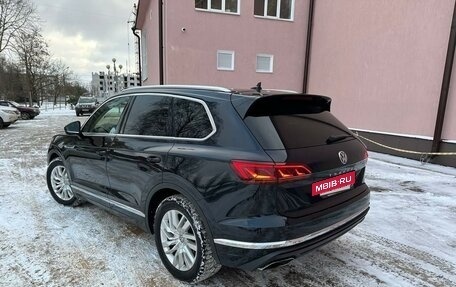 Volkswagen Touareg III, 2020 год, 5 750 000 рублей, 4 фотография