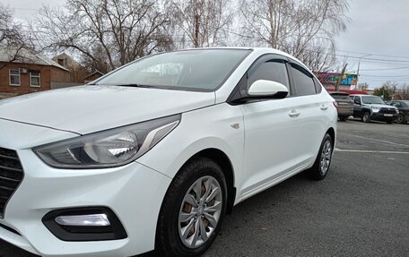 Hyundai Solaris II рестайлинг, 2019 год, 1 390 000 рублей, 3 фотография