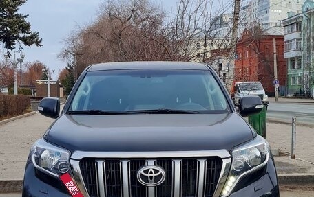 Toyota Land Cruiser Prado 150 рестайлинг 2, 2014 год, 3 920 000 рублей, 13 фотография