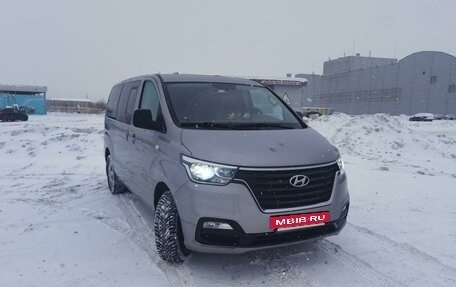 Hyundai Grand Starex Grand Starex I рестайлинг 2, 2019 год, 3 649 000 рублей, 2 фотография