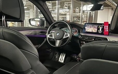 BMW 5 серия, 2021 год, 8 800 000 рублей, 16 фотография