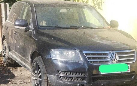 Volkswagen Touareg III, 2005 год, 550 000 рублей, 2 фотография