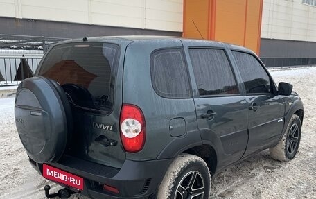 Chevrolet Niva I рестайлинг, 2010 год, 440 000 рублей, 3 фотография