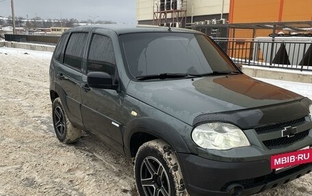 Chevrolet Niva I рестайлинг, 2010 год, 440 000 рублей, 2 фотография