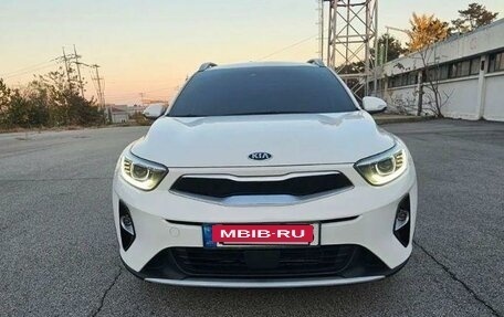 KIA Stonic, 2020 год, 1 490 000 рублей, 2 фотография