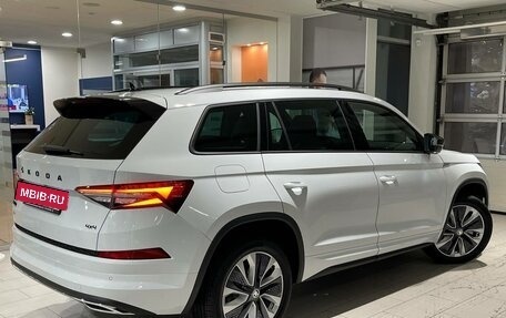 Skoda Kodiaq I, 2024 год, 5 849 000 рублей, 2 фотография