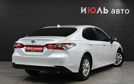 Toyota Camry, 2019 год, 3 299 000 рублей, 6 фотография