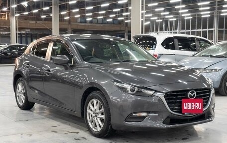 Mazda Axela, 2019 год, 1 600 000 рублей, 15 фотография