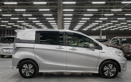 Honda Freed I, 2012 год, 1 400 000 рублей, 17 фотография