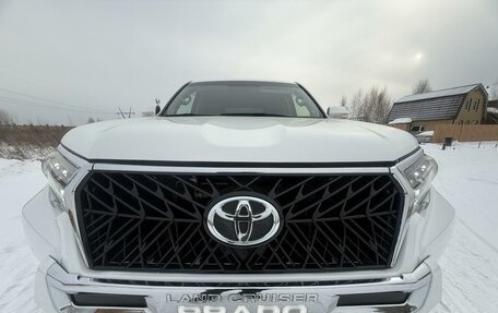 Toyota Land Cruiser Prado 150 рестайлинг 2, 2014 год, 4 500 000 рублей, 28 фотография