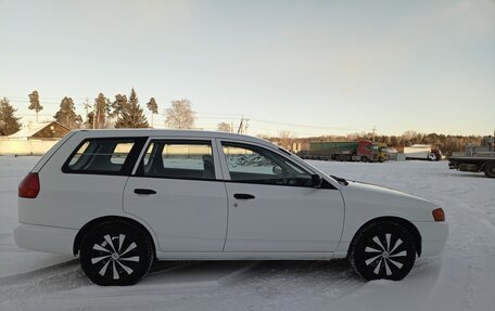 Mazda Familia Y11, 2001 год, 365 000 рублей, 1 фотография