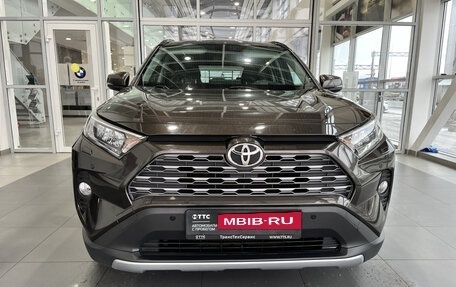 Toyota RAV4, 2019 год, 3 569 000 рублей, 4 фотография