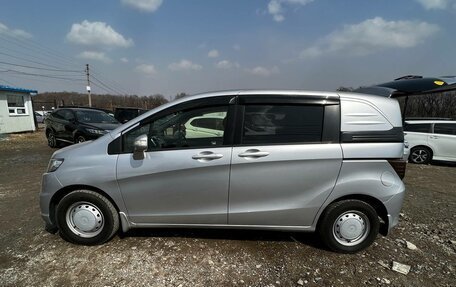 Honda Freed I, 2014 год, 1 295 000 рублей, 8 фотография