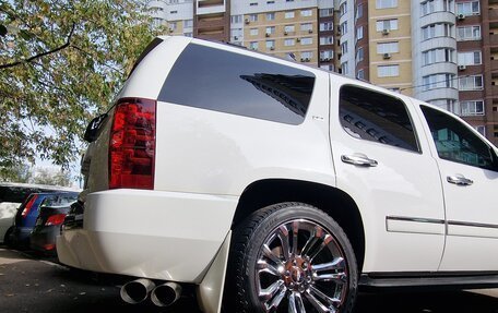 Chevrolet Tahoe III, 2013 год, 3 500 000 рублей, 2 фотография