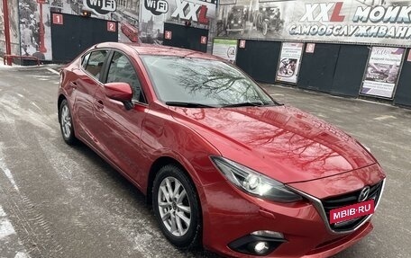 Mazda 3, 2015 год, 1 300 000 рублей, 2 фотография