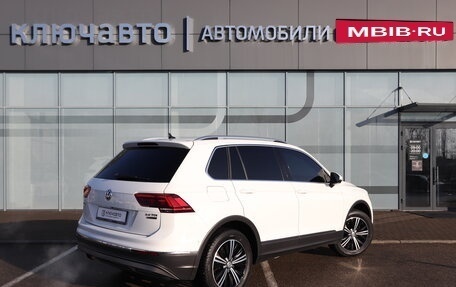 Volkswagen Tiguan II, 2017 год, 2 610 000 рублей, 2 фотография