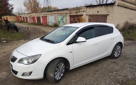 Opel Astra J, 2011 год, 820 000 рублей, 18 фотография